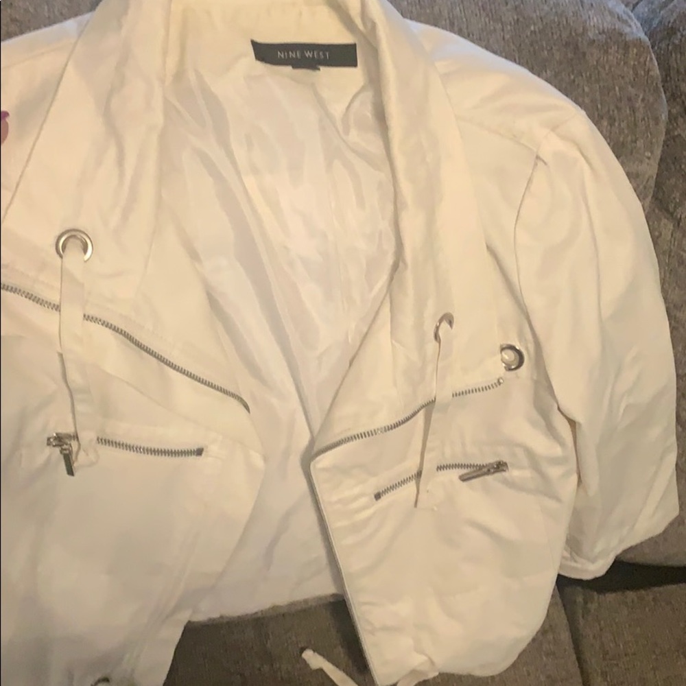 White jacket - Picture 1 of 2